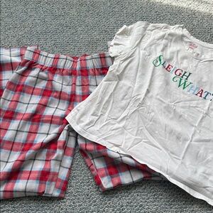 Wondershop White Sleepwear Top and pajama pant Christmas set